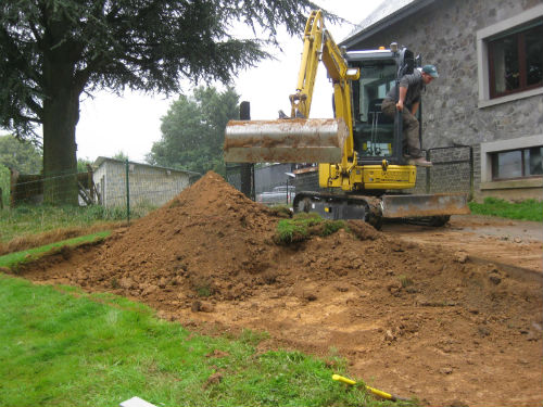 Terrassement, dalle à gazon